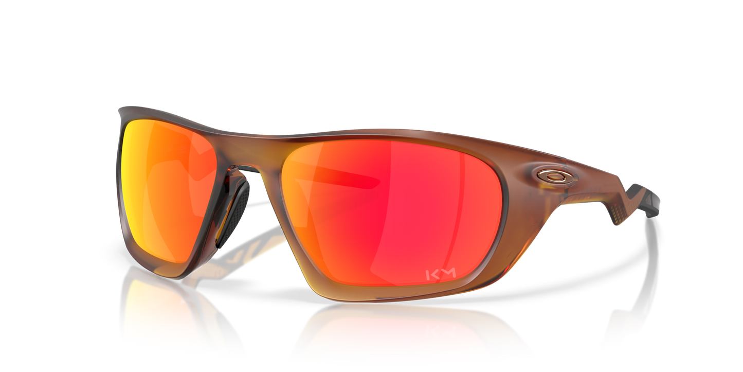 Oaakley Sulglass Kylian Mbappé Signature Series Lateralis prizm ruby Lense with matte dark amber Frame