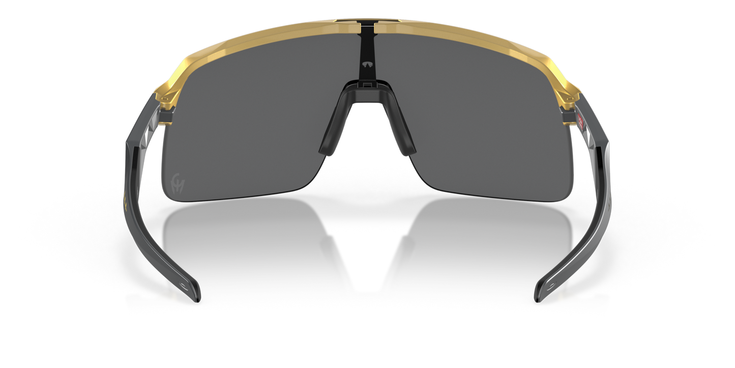 oakley Sunglass Sutro Lite Patrick Mahomes II Collection prizm black Lenses,  olympic gold Frame