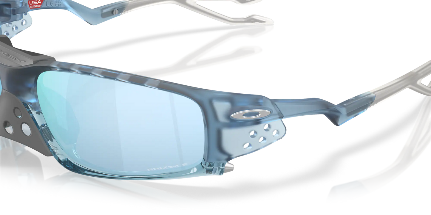 Oakley Plantaris SQ prizm deep water polarized Lenses, matte trans stonewash Frame