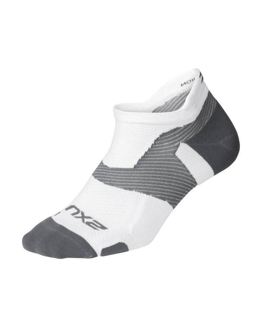 2XU UA5042e Vectr Light Cushion No Show-White/Grey