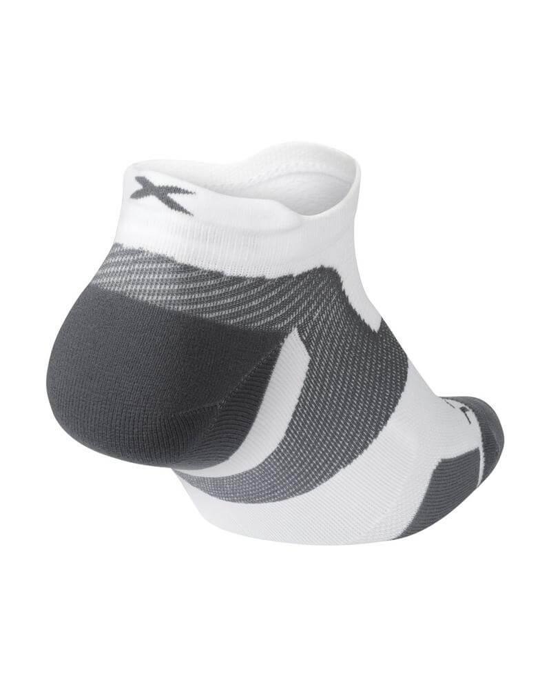 2XU UA5042e Vectr Light Cushion No Show-White/Grey