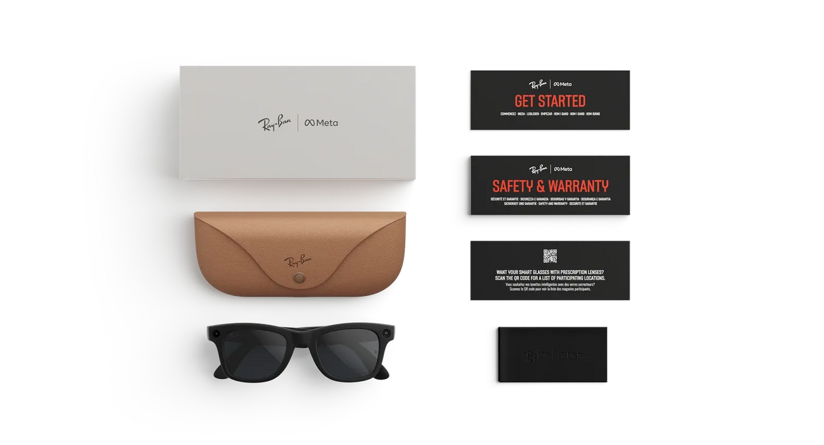 Ray.Ban Wayfarer (Gen 2) F Matte Black L Clear to Grey Transitions Size