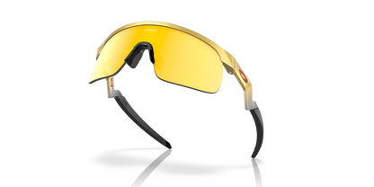 Oakley Resistor (Youth Fit) Patrick Mahomes II Collection prizm 24k Lenses,  olympic gold Frame