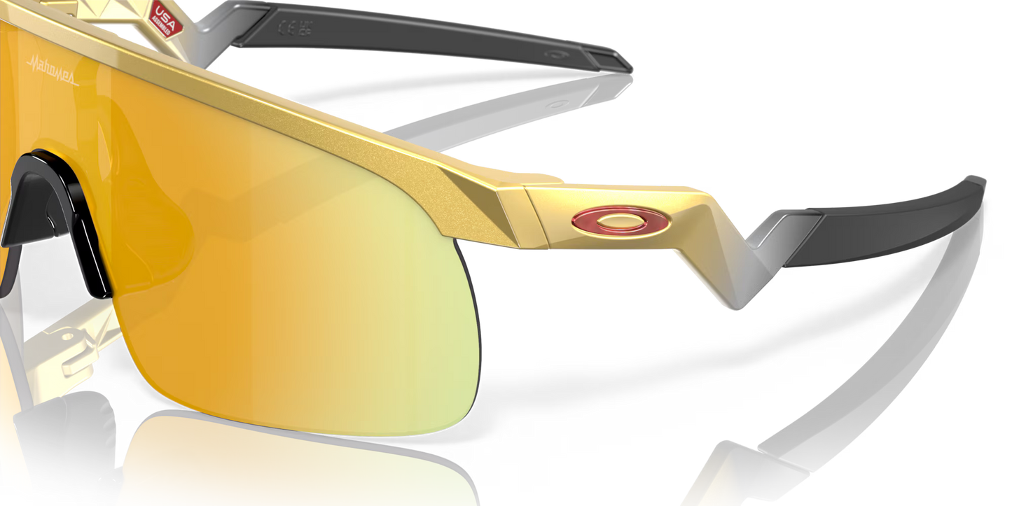 Oakley Resistor (Youth Fit) Patrick Mahomes II Collection prizm 24k Lenses,  olympic gold Frame
