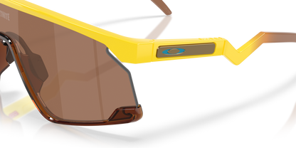 Oakley Sunglass  X Fortnite™ Peely BXTR prizm tungsten Lenses with yellow Frame