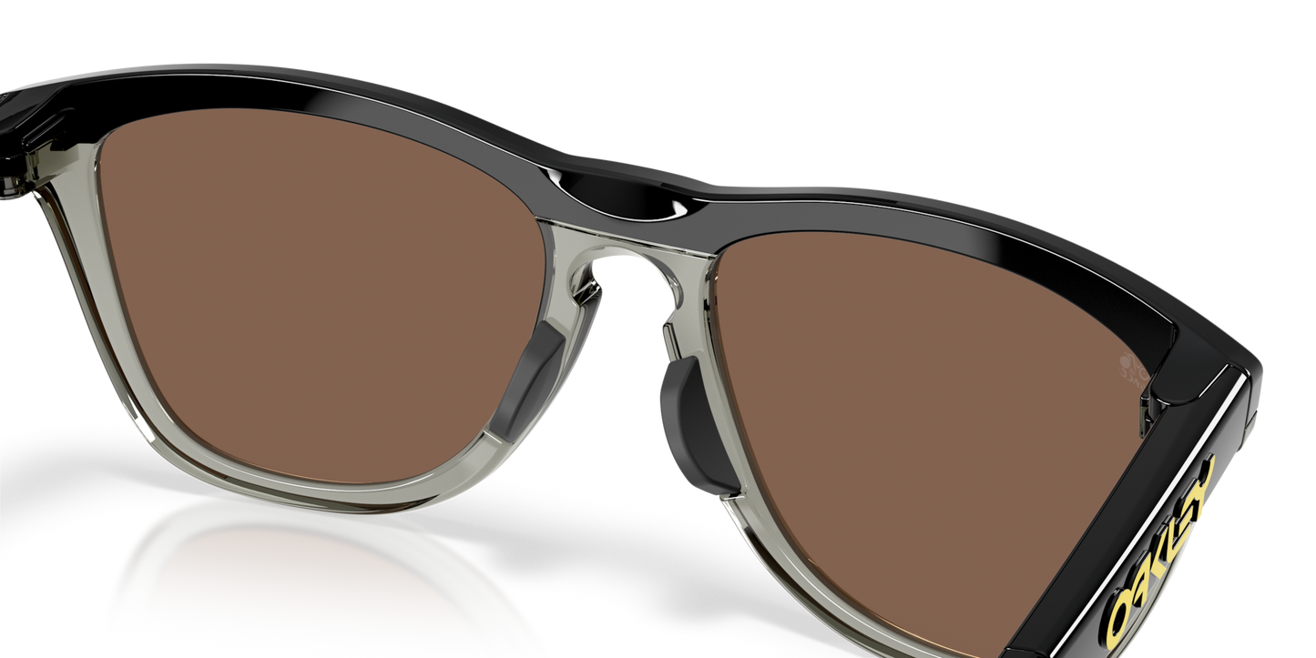 Oakley Sunglass Tour De France™ Frogskins™ Range prizm 24k polarized Lenses,  matte black Frame
