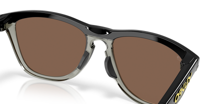 Oakley Sunglass Tour De France™ Frogskins™ Range prizm 24k polarized Lenses,  matte black Frame
