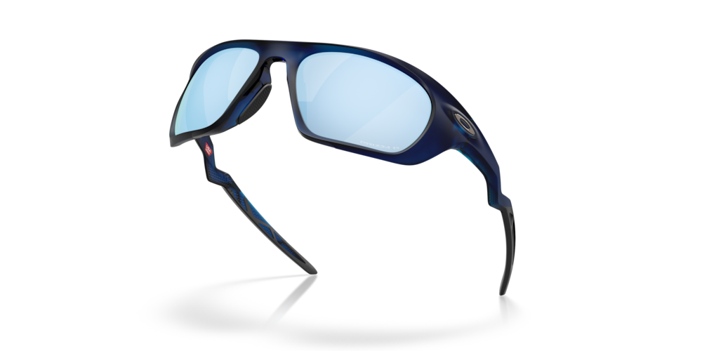 Oakley Sunglass Lateralis prizm deep water polarized Lenses with matte transparent blue Frame