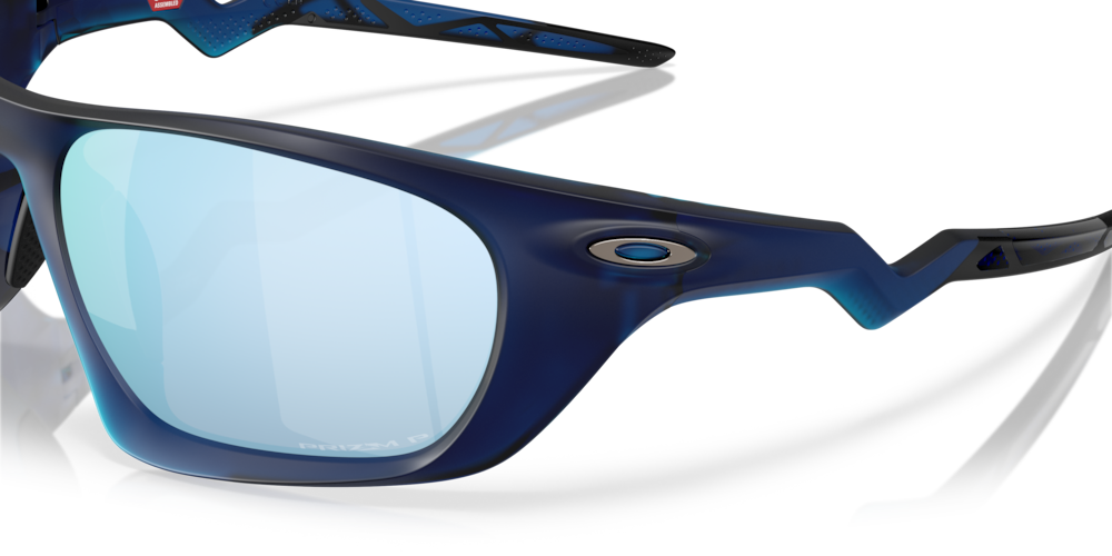 Oakley Sunglass Lateralis prizm deep water polarized Lenses with matte transparent blue Frame