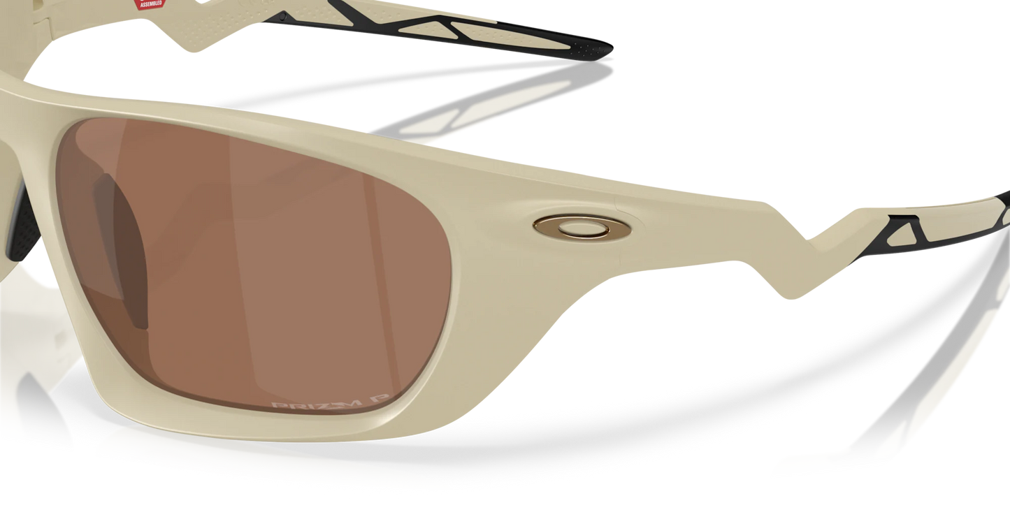 Oakley Laterails tungsten iridium polarized Lenses,  matte sand Frame