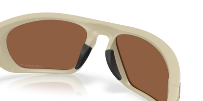 Oakley Laterails tungsten iridium polarized Lenses,  matte sand Frame