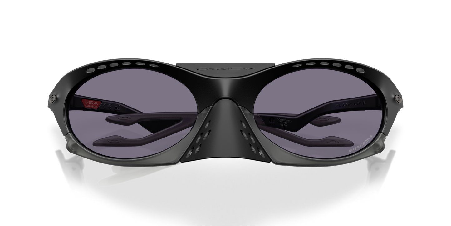 Oakley Sunglass Plantaris prizm grey Lenses With matte black Frame