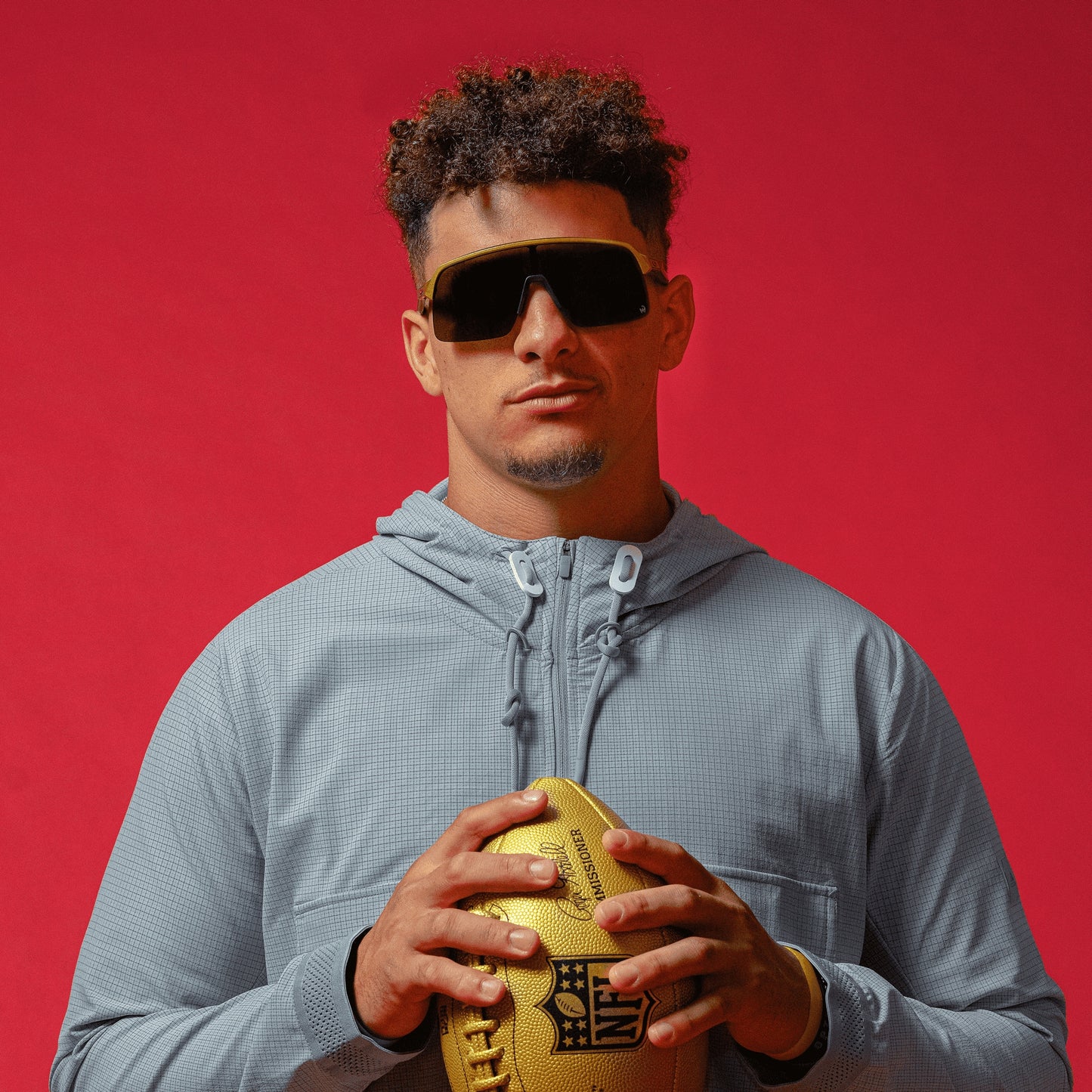 oakley Sunglass Sutro Lite Patrick Mahomes II Collection prizm black Lenses,  olympic gold Frame