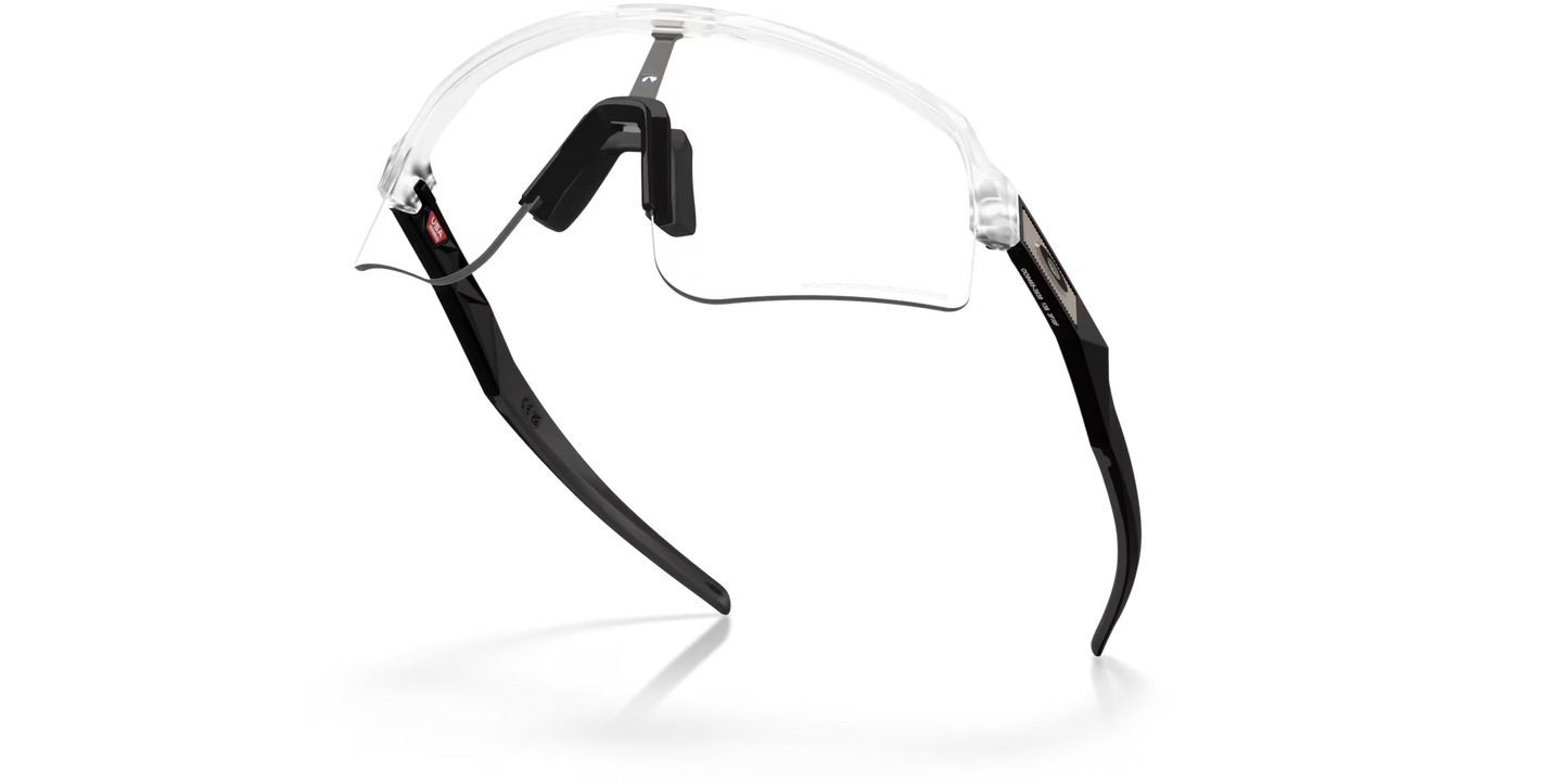 Oakley Sutro Lite Sweep Matte Clear Photochromatic