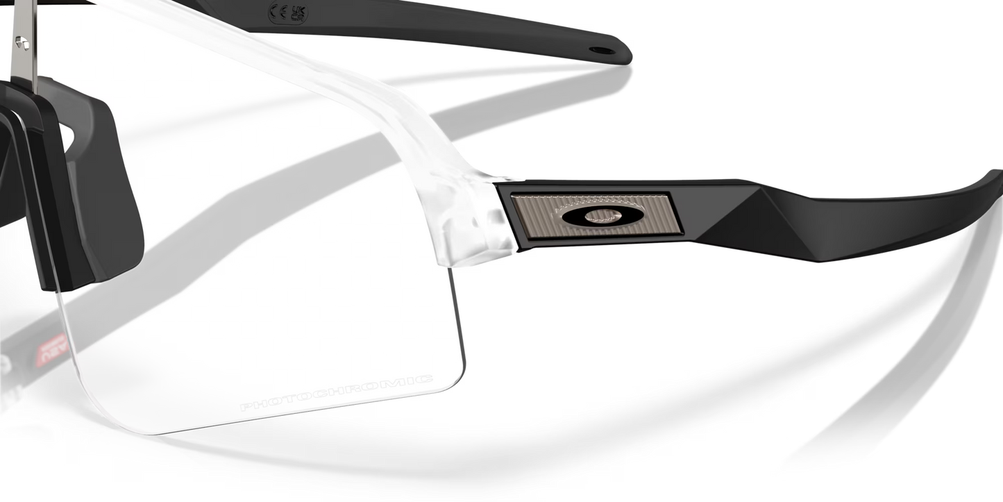 Oakley Sutro Lite Sweep Matte Clear Photochromatic