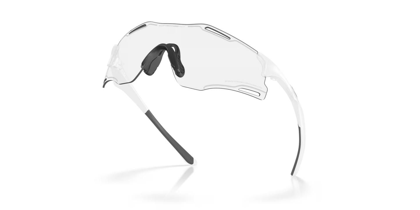 Oakley Cyber Zero clear to black iridium photochromic Lenses, matte white Frame