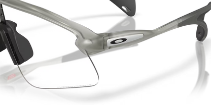 Oakley Stunt S clear to black iridium photochromic Lenses, matte grey ink Frame