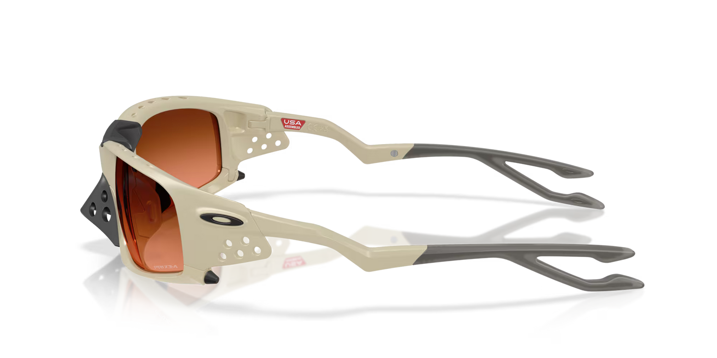Oakley Plantaris SQ prizm brown gradient Lenses, matte sand Frame