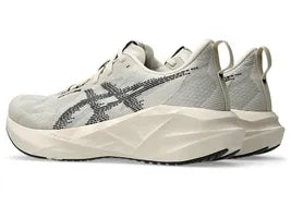 Asics Novablast 5 OATMEAL/BLACK