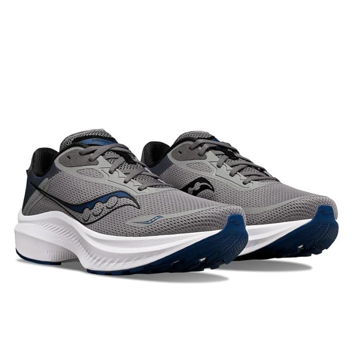 saucony men's axon 3