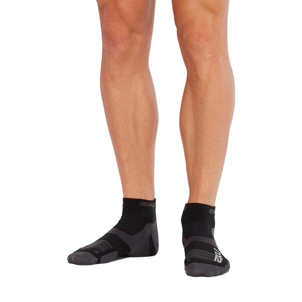 2XU Vectr UA7028E Ultralight 1/4 Crew Sock-Xl-black/titanium