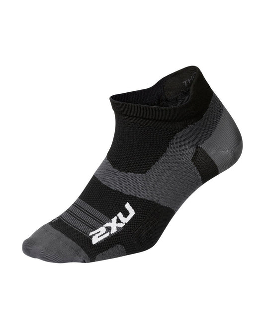 2XU Vectr UA7027E Ultralight No Show Socks Black/Titanium