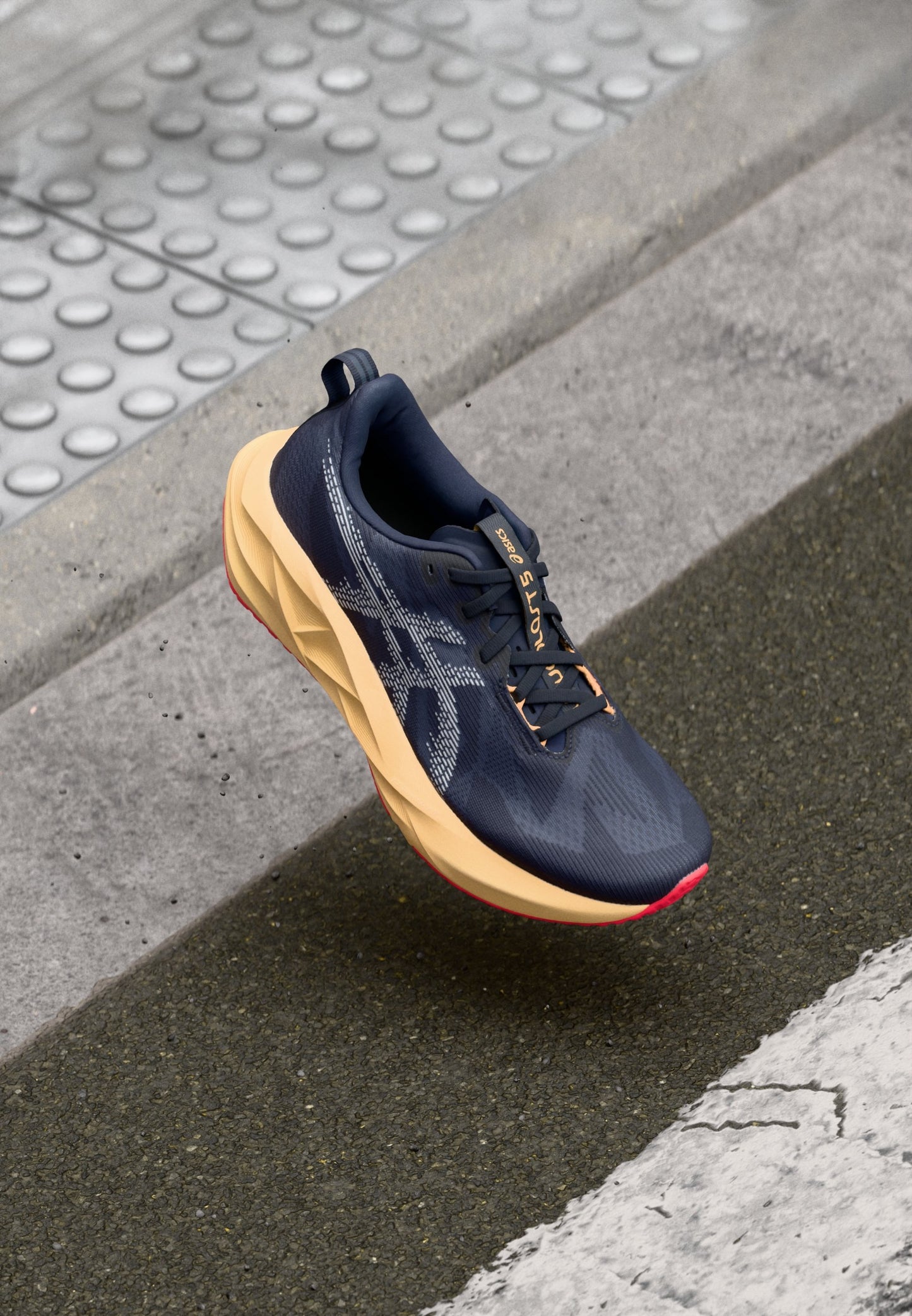 ASICS Novablast 5 Midnight Orange Glow