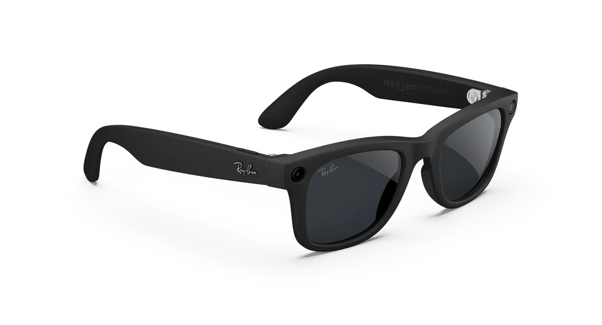 Ray.Ban Wayfarer (Gen 2)  F Matte Black L Clear to Grey Transitions Size