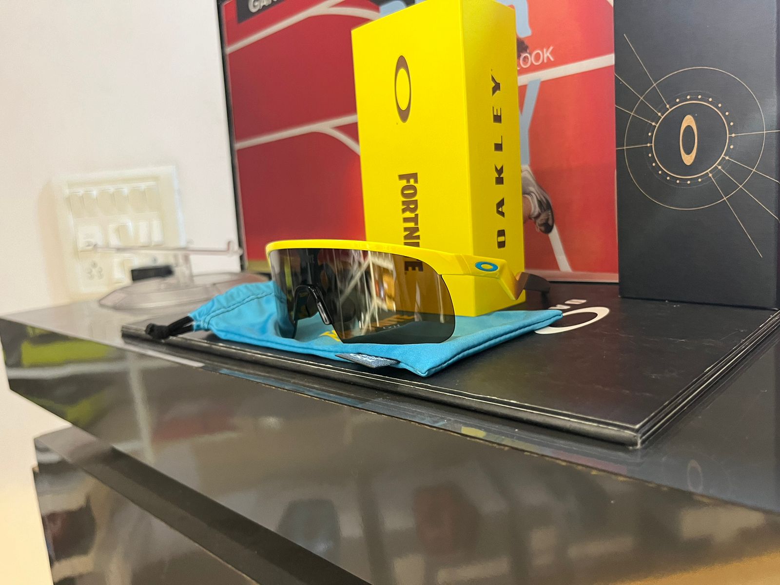 Oakley Resistor Yellow with Prizm Tungsten Lens