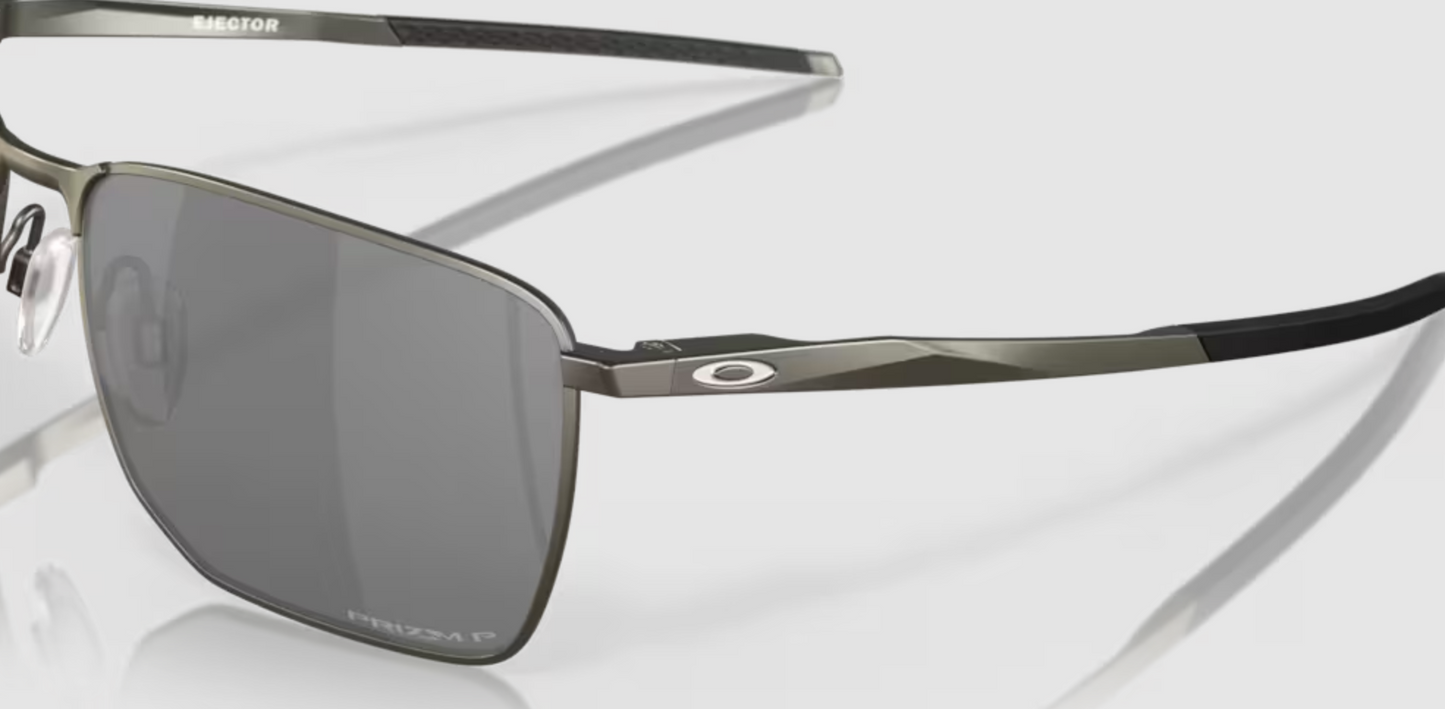 Oakley Ejector carbon Frame with prizm black polarized Lenses