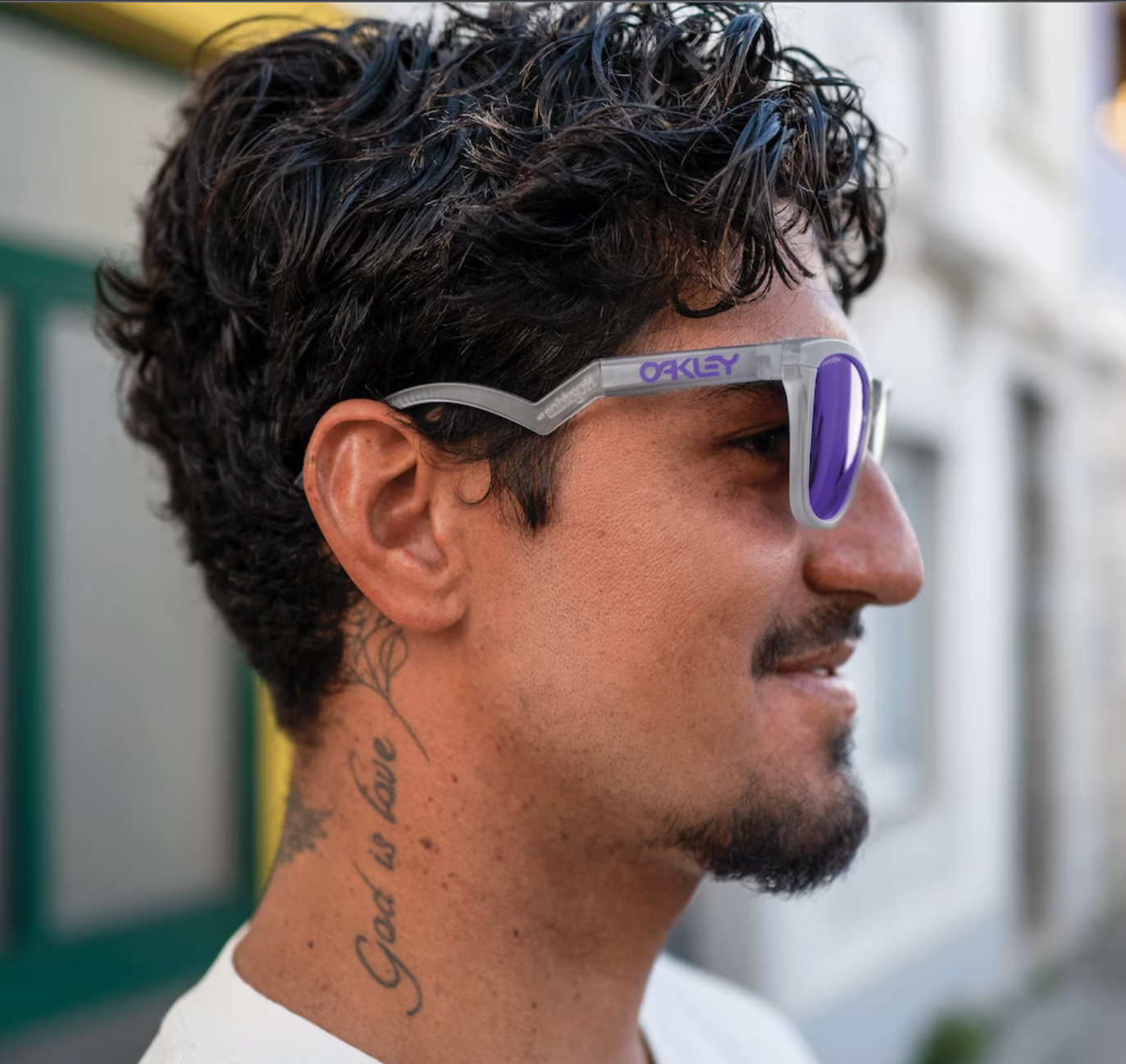 Oakley Frogskins Hybrid